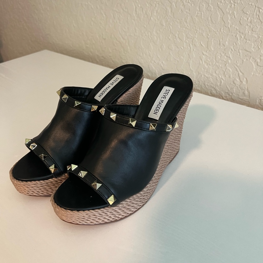 Steve Madden wedges